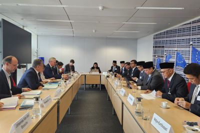 Blok Perdagangan Regional: Memperkuat atau Melemahkan